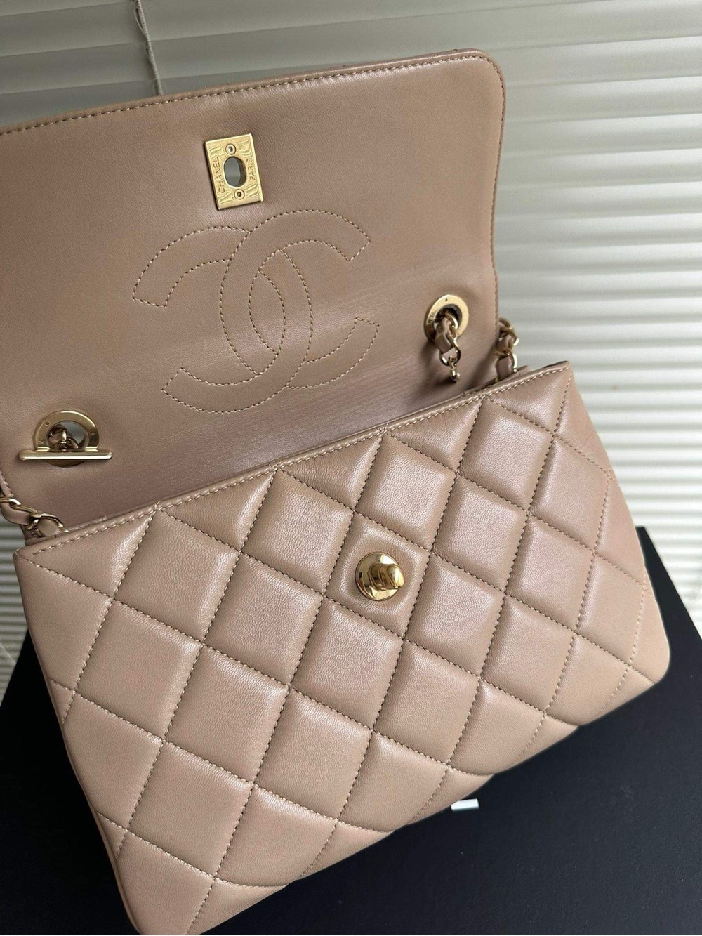 CHANEL Quilted Top Handle Satchel in Blush - Picture 3 of 10